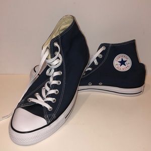 ✨Brand New Converse✨